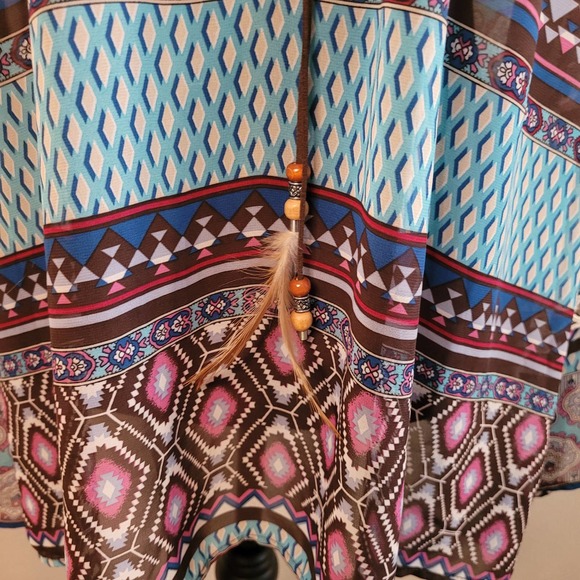 Umgee‎ Women's V-Neck Crochet Trim Paisley Stripe Tassel Popover Boho Size Large - Picture 4 of 12